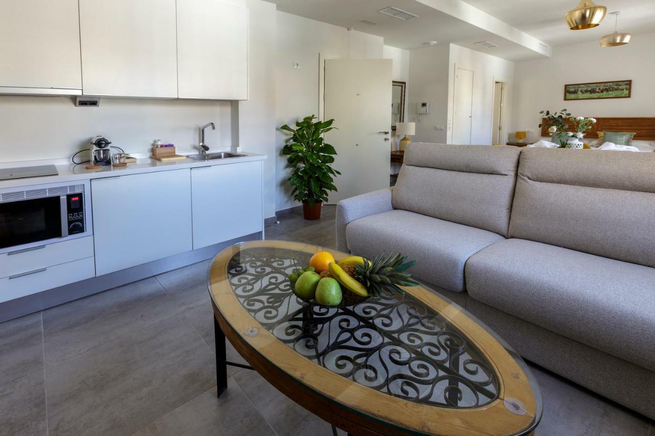 Apartamentos El Marques Малага Экстерьер фото