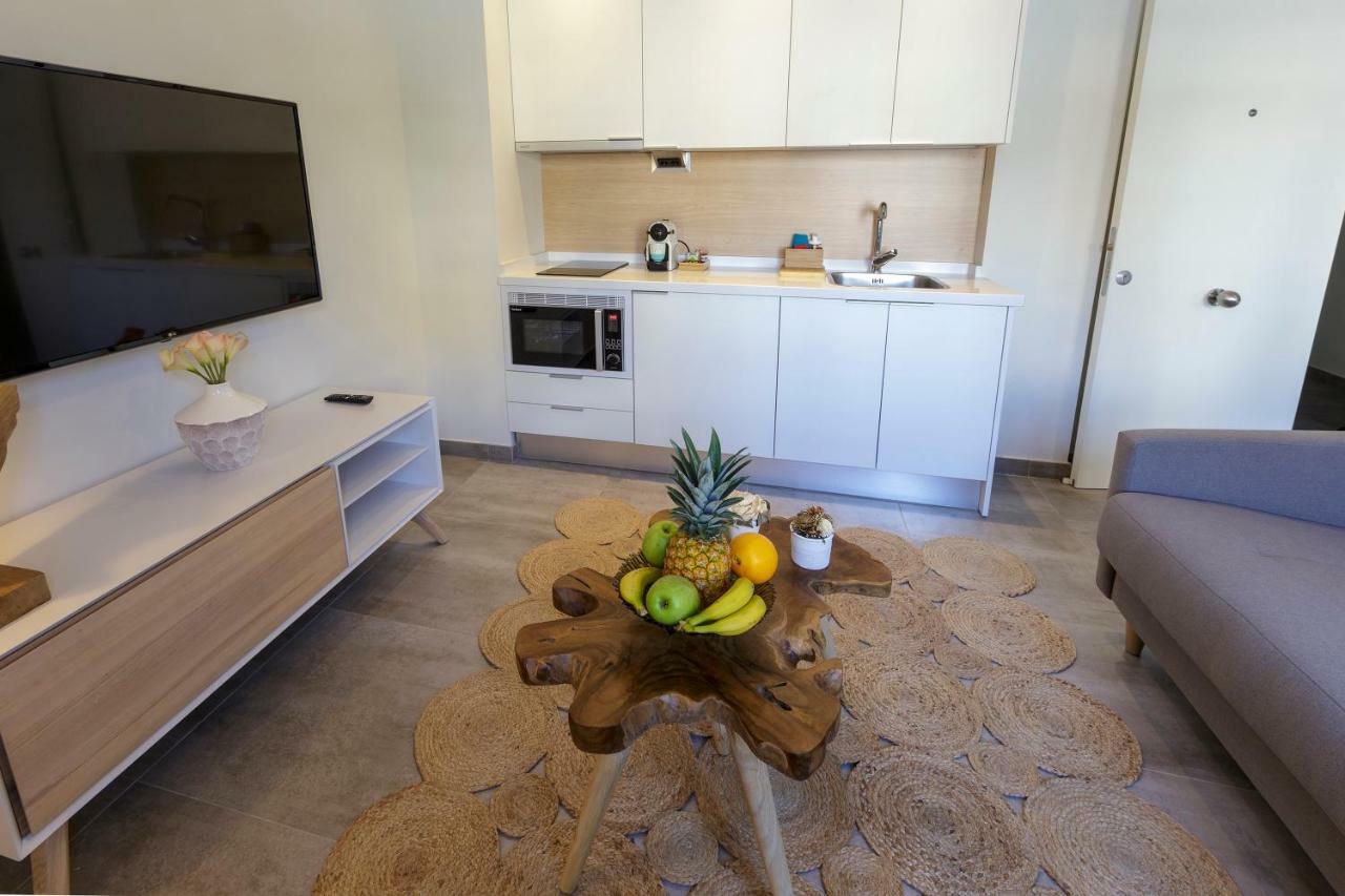 Apartamentos El Marques Малага Экстерьер фото