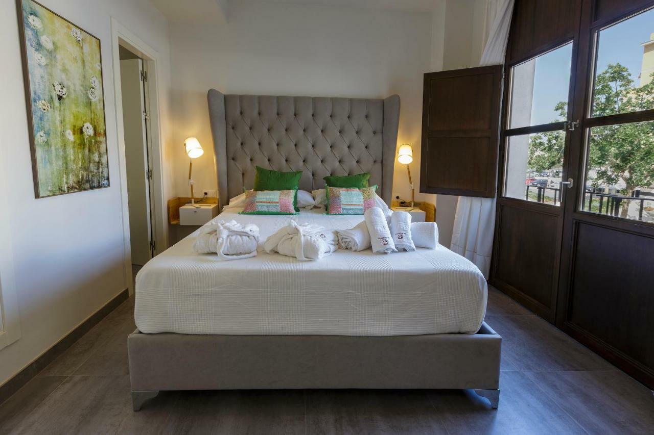 Apartamentos El Marques Малага Экстерьер фото