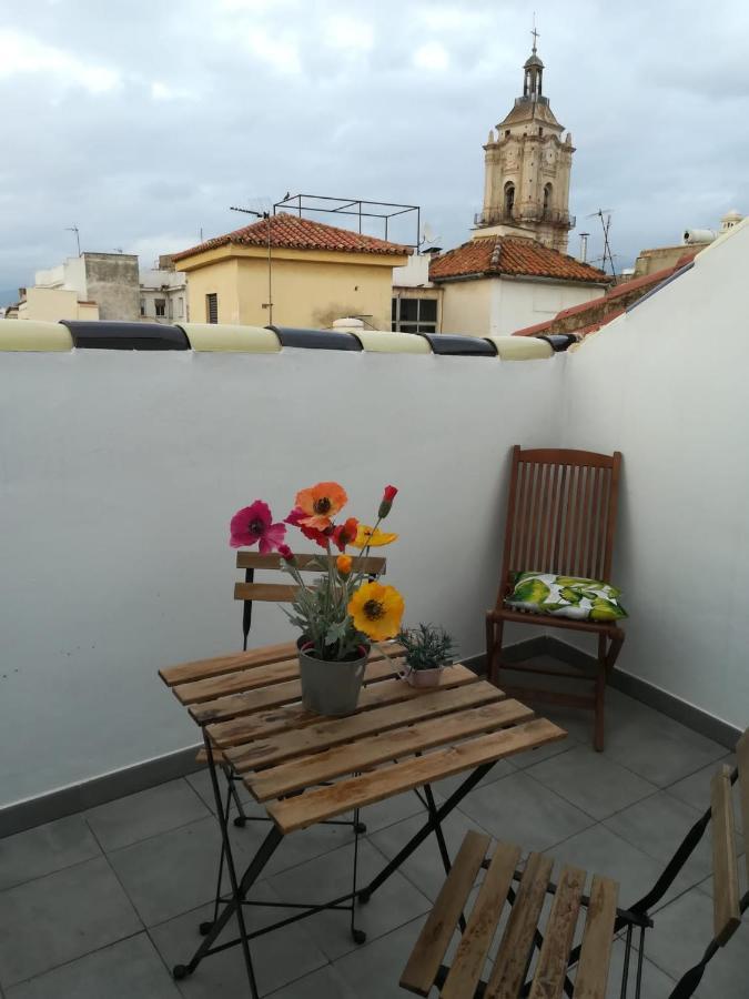 Apartamentos El Marques Малага Экстерьер фото
